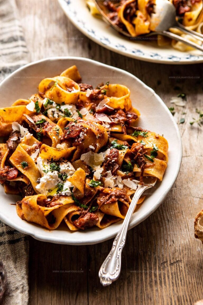 Slow Cooker Red Wine Ragu Pasta Recipe