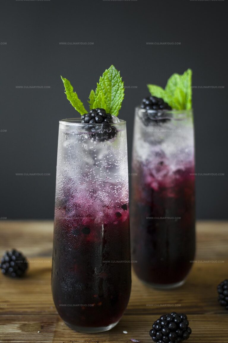 Blackberry, Mint & Cucumber Gin Spritzer Recipe
