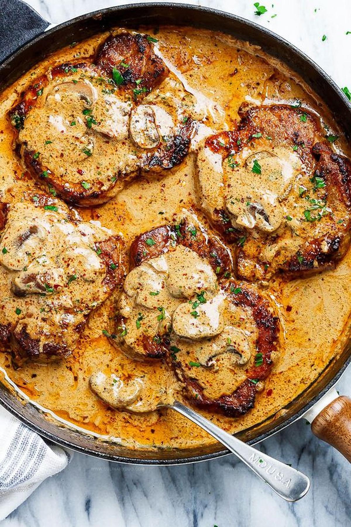 Garlic Pork Chops in Creamy Mushroom Sauce Recipe