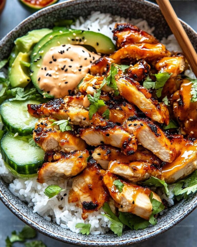 Spicy Honey-Ginger Chicken Bowls with Yum Yum Sauce Recipe