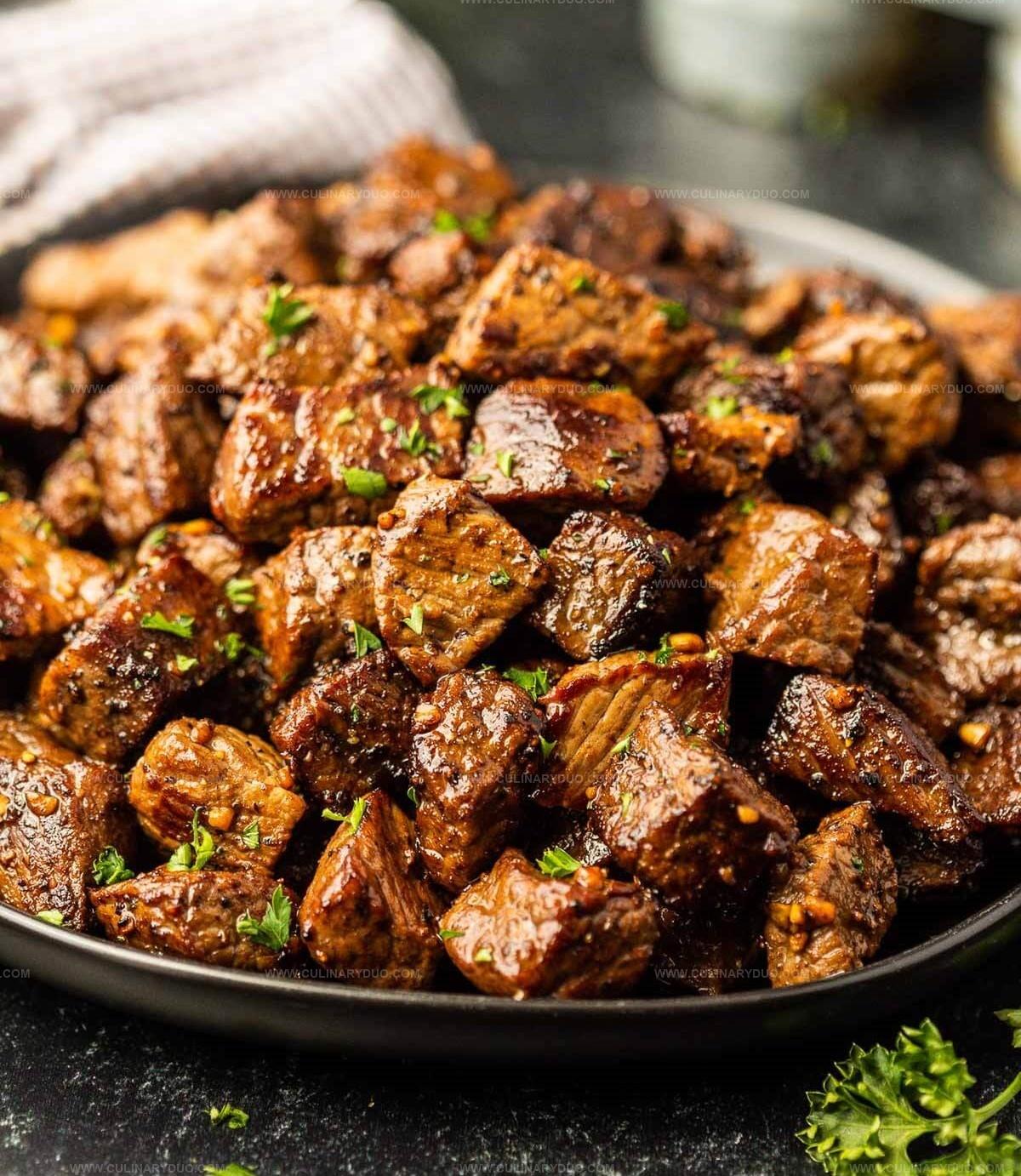 Blackstone Garlic Butter Steak Bites Recipe