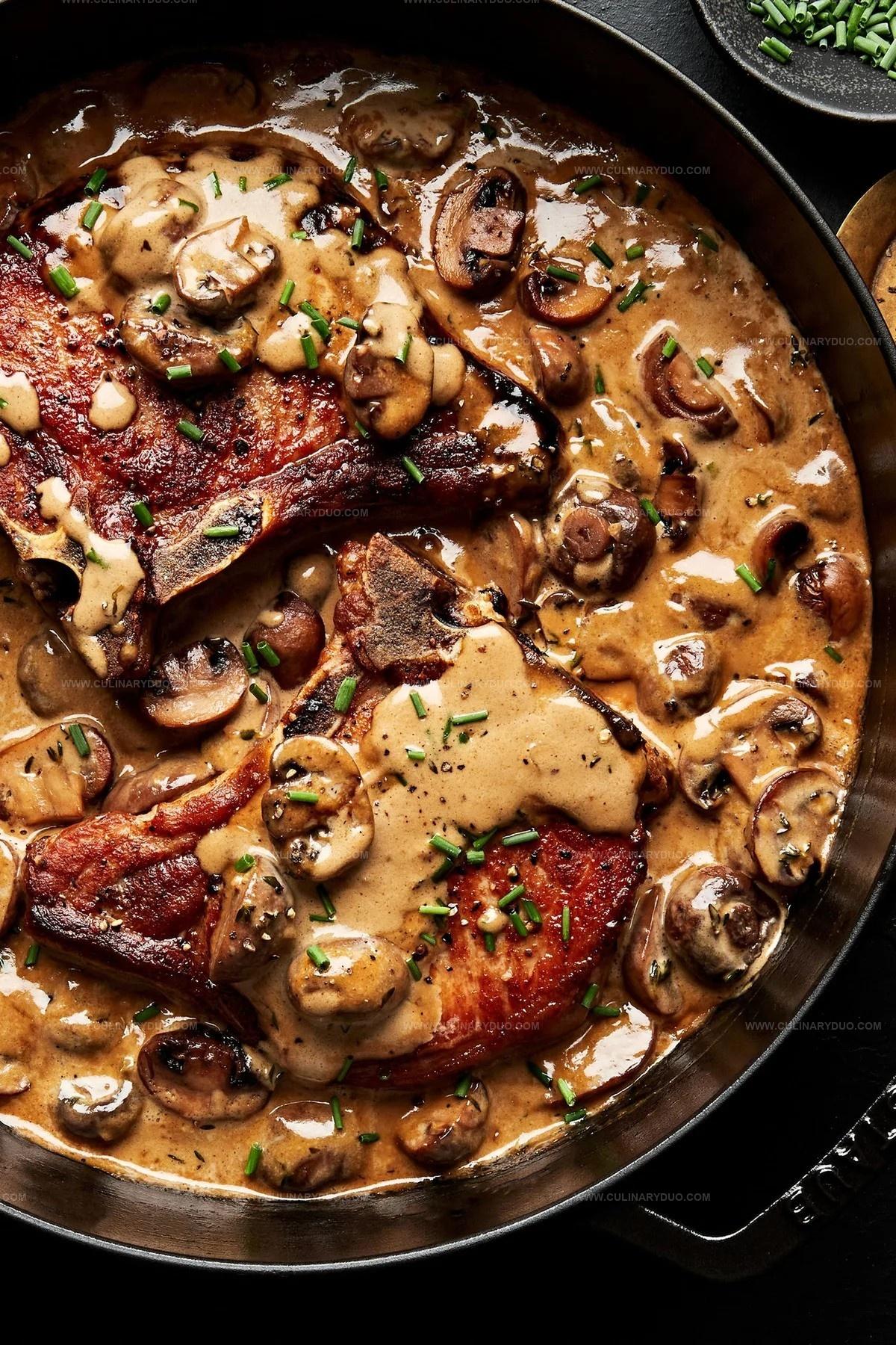 Pork Chops with Mushroom Cream Sauce Recipe