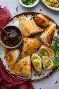 Crispy Potato and Pea Samosas Recipe
