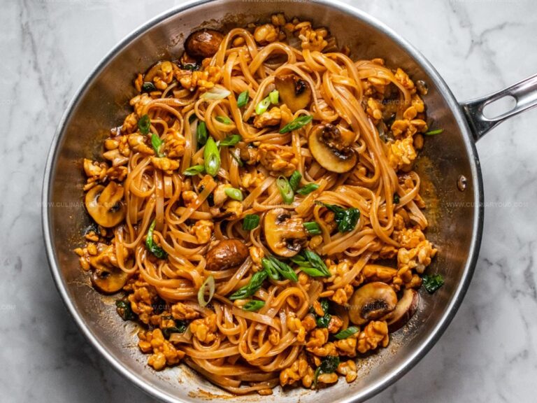 Gochujang Noodles with Crumbled Tempeh Recipe