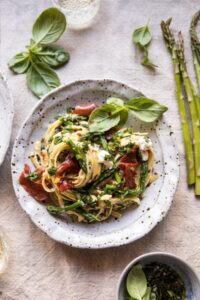 Spicy Pesto, Asparagus, and Ricotta Pasta with Crispy Prosciutto Recipe