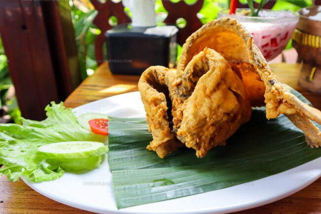 What Common Spices and Marinades Are Used in Freshwater Fish Dishes Across Asia?