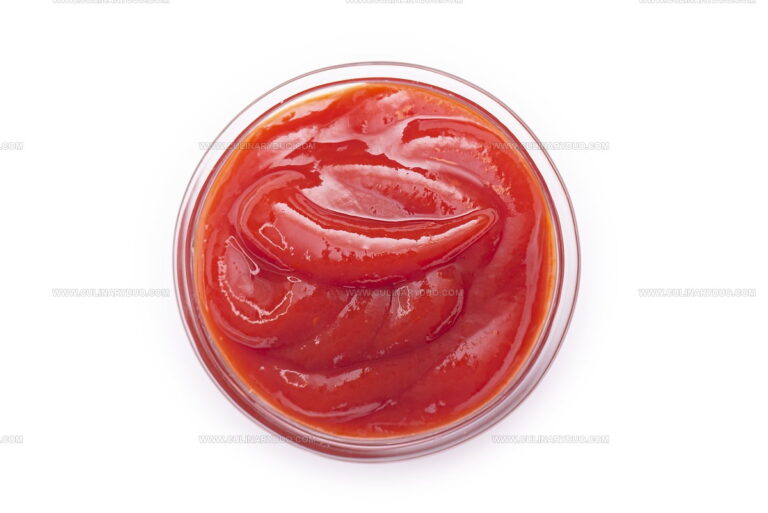 8 Tomato Passata Replacements for Sauces