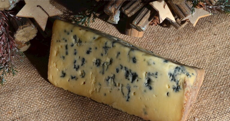 40 Famous American Blue Cheeses: Bold Flavors Coast to Coast